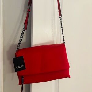NWT Vera Wang Faux Vegan Leather crossbody bag with  leather and gun metal strap